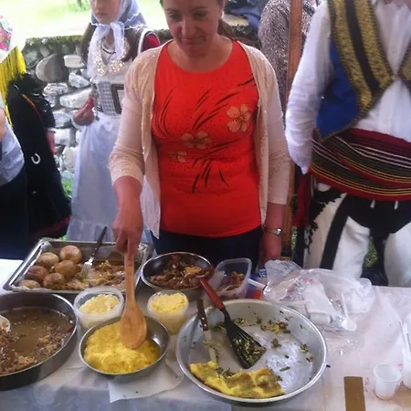 Bjeshket E Nemura Hotel *